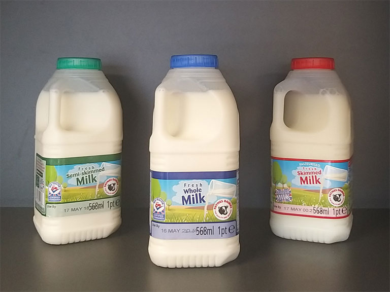 568ml/ 1Pint Semi Skimmed, Pasteurised and Skimmed Milk